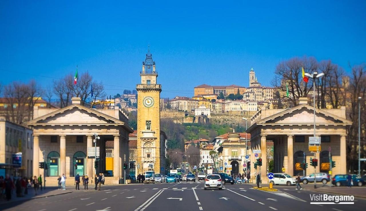 T21 Holiday Lägenhet Bergamo Exteriör bild